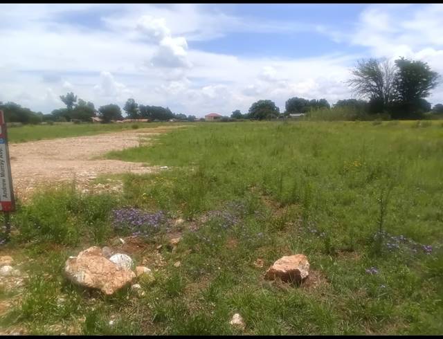 1,000M² VACANT LAND FOR SALE IN KOOKRUS